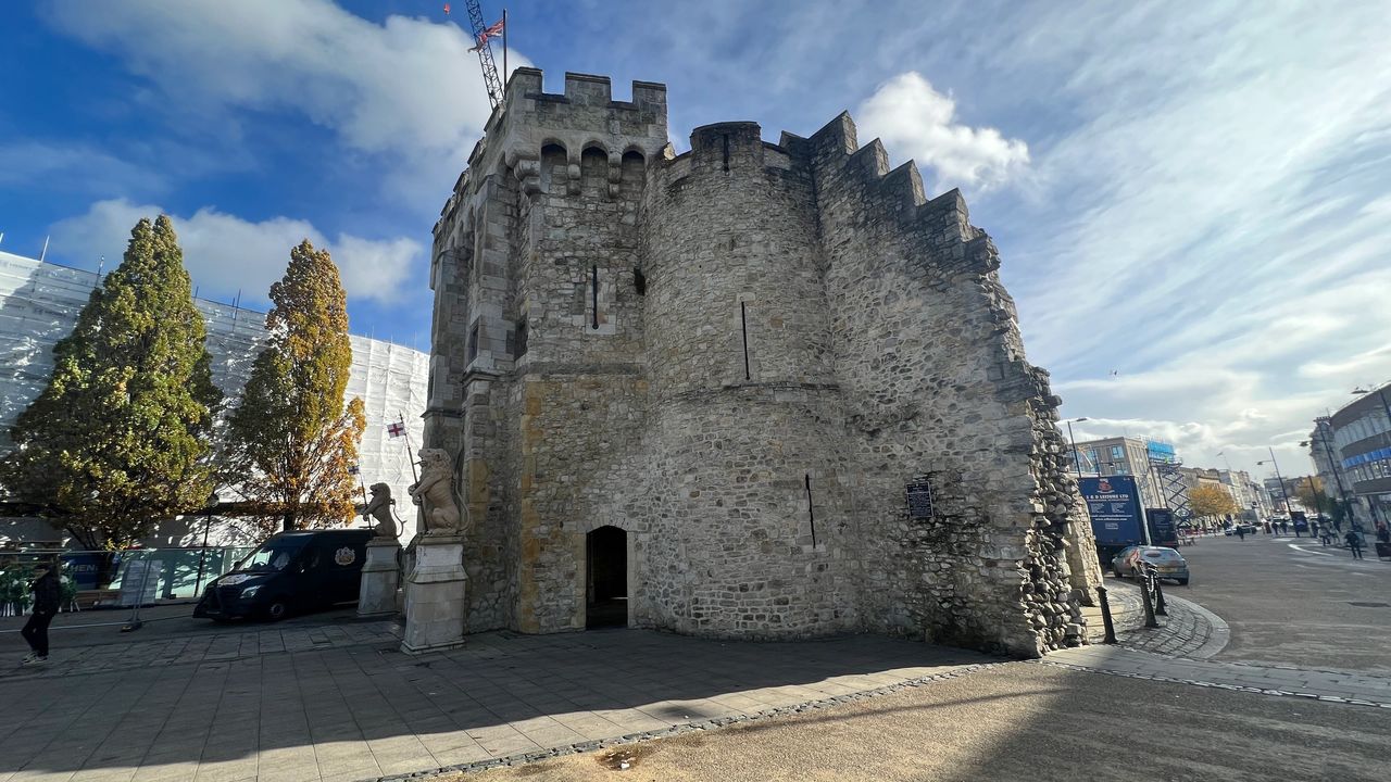 Bargate Castle Remains