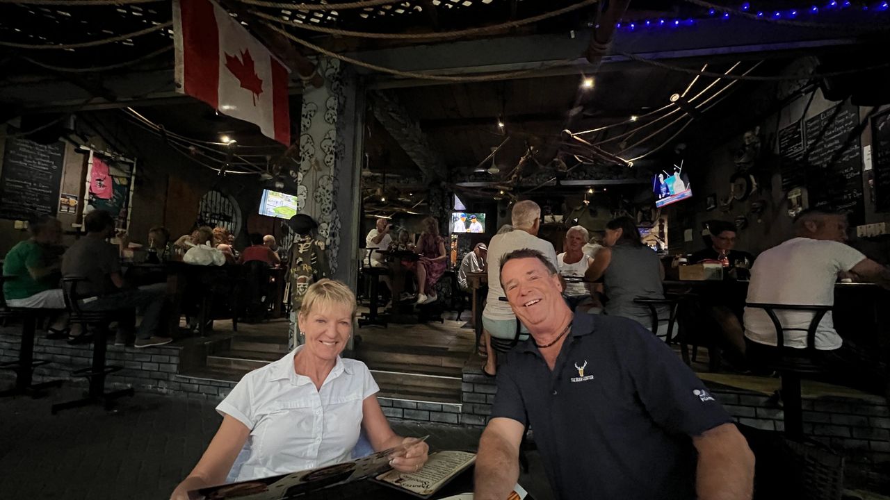 Tom & Nan @ Jolly rogers