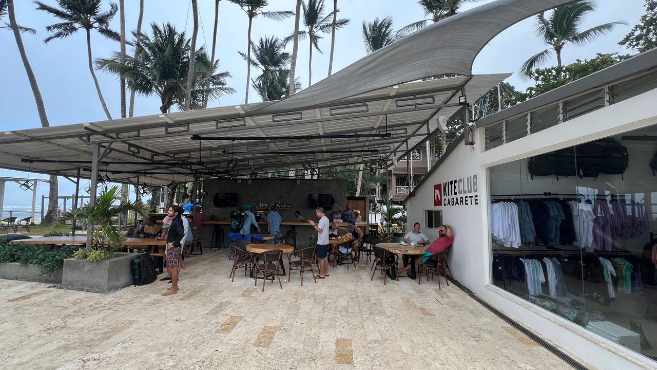 Kite Club Cafe & Bar