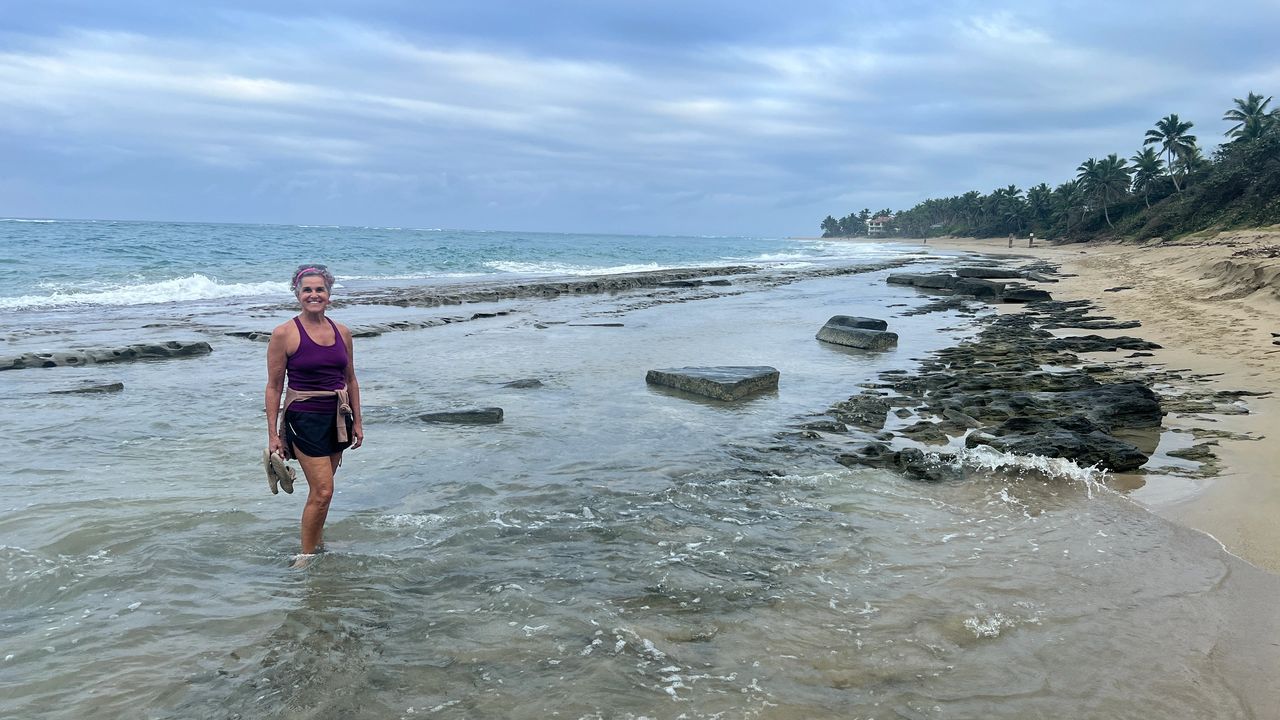 My Yoli on the Beach :)