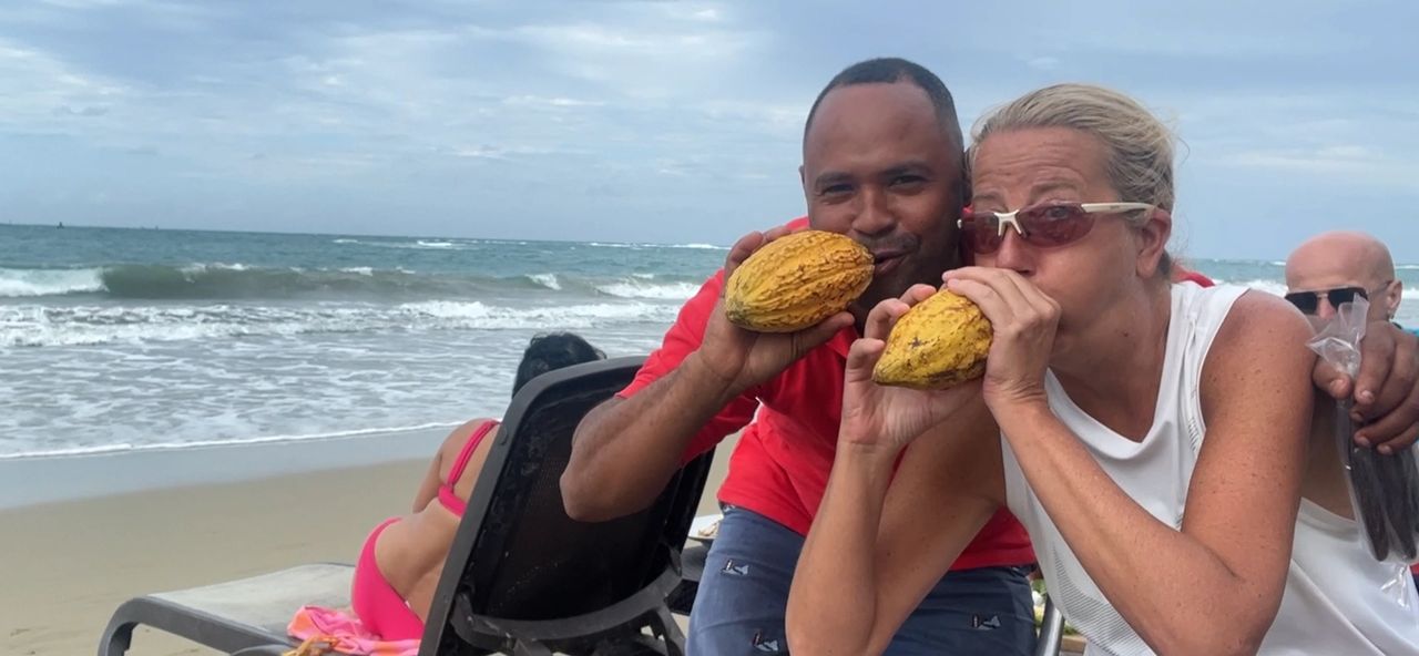 Blowing Coke,, Cocoa...