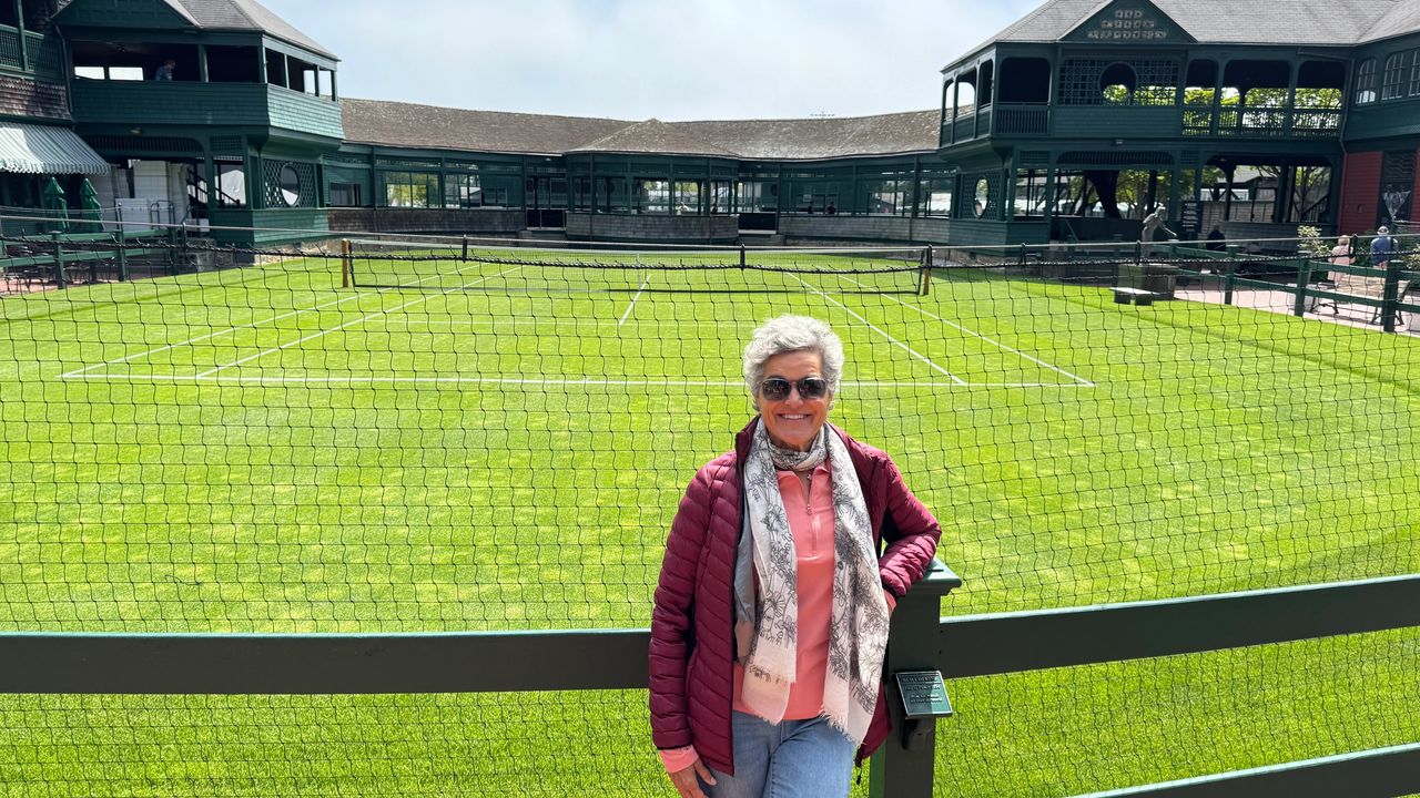 Yoli on the grass court