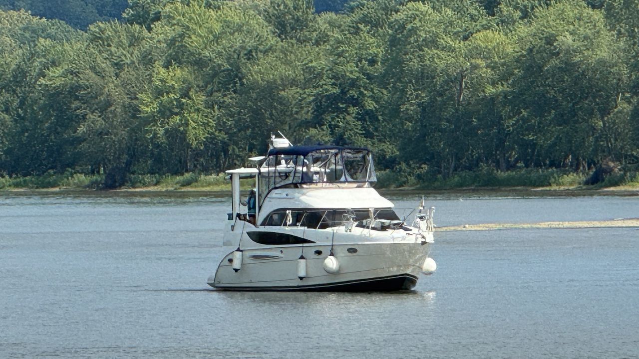 Miss Lillee coming in