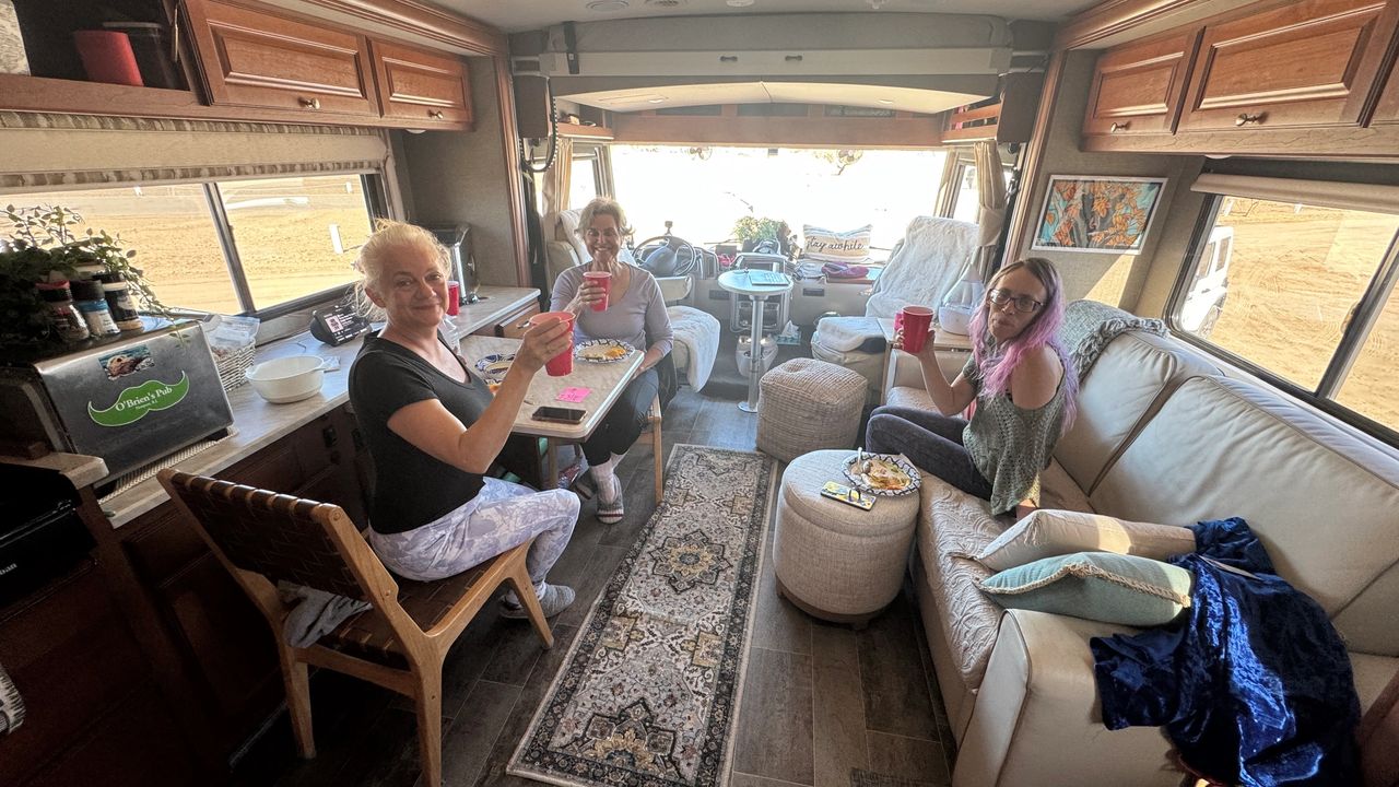 Early Happy Hour in the Rig